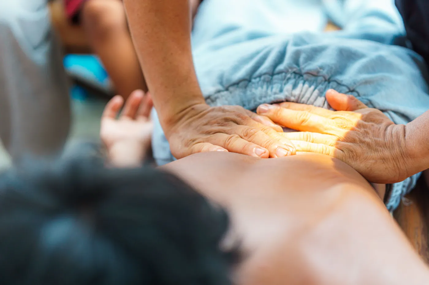 Illustrative bodywork, movement or back-awareness photograph